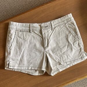 Anthropologie Women’s Beige Chino Shorts Size 27